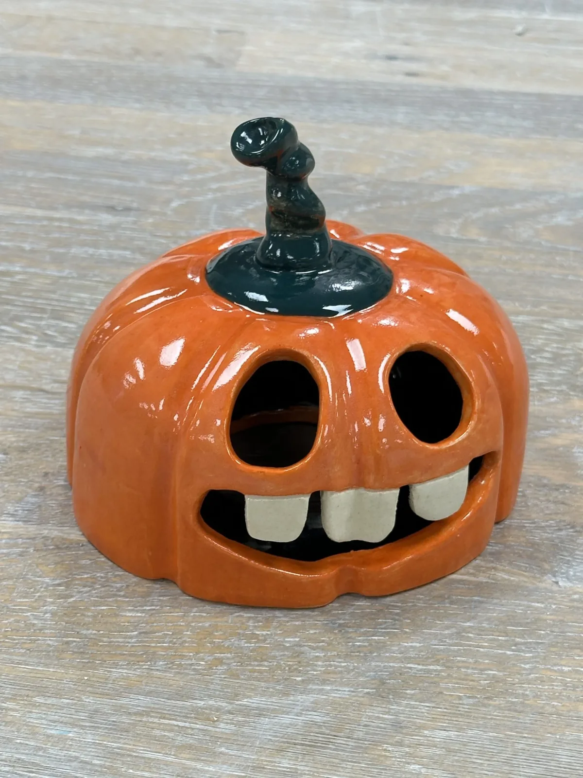 Taller de Halloween: calabaza de cerámica