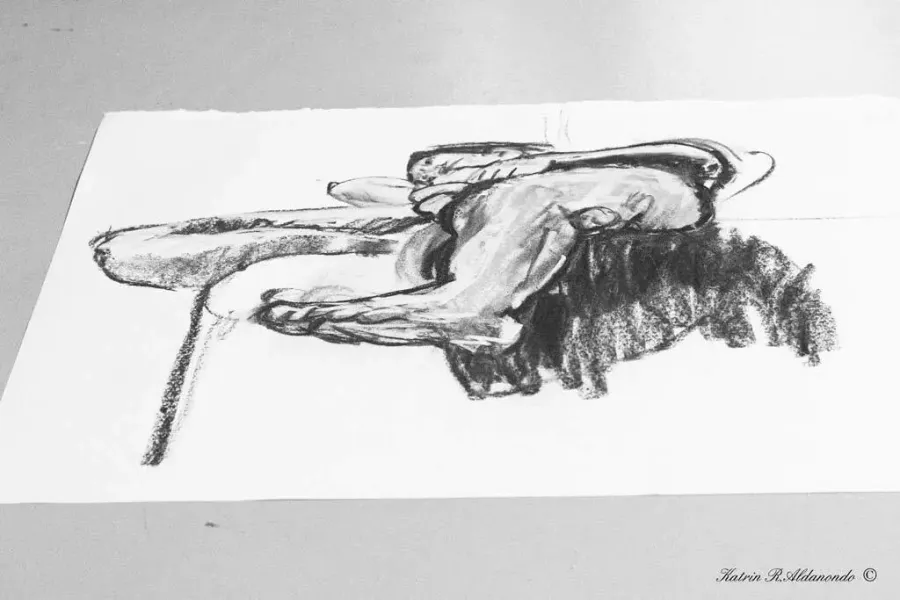 Dibujo con modelo desnudo masculino (socios)