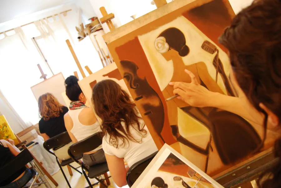 Curso anual de dibujo y pintura para adultos