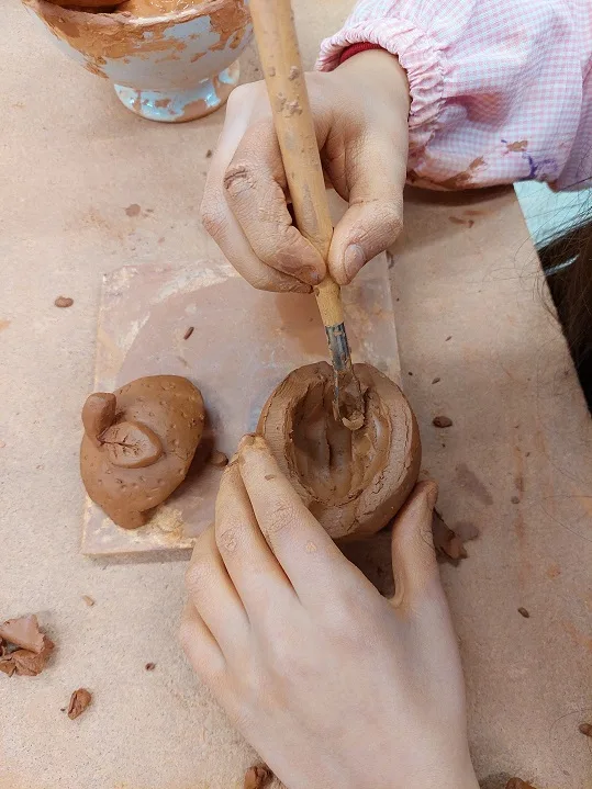 Cerámica infantil (6 a 15 años)