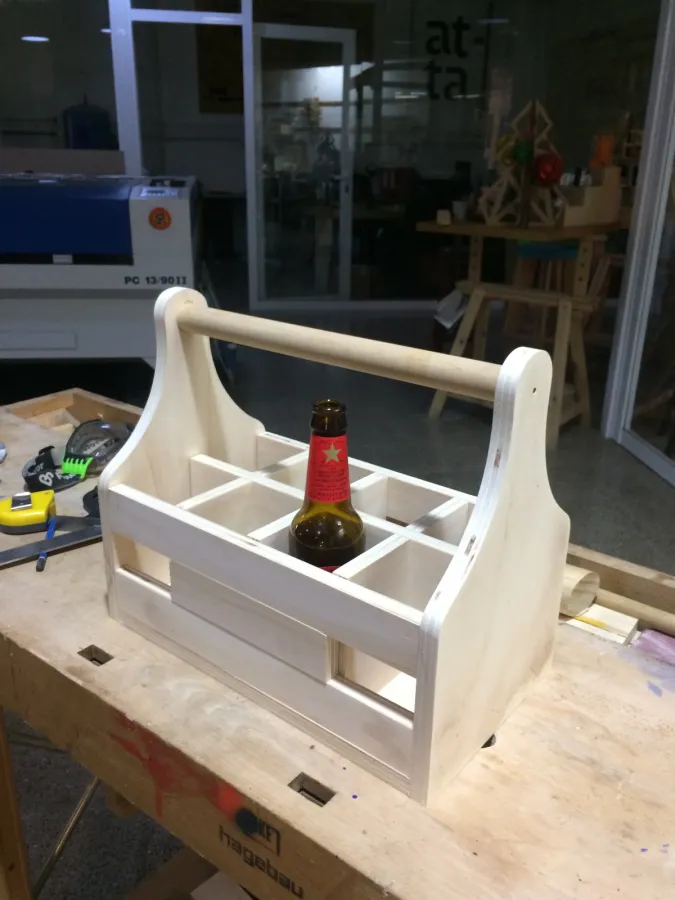 Fabrica una caja botellera de pino macizo