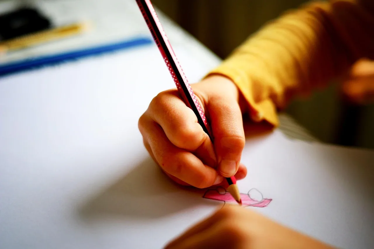 Clases de dibujo y pintura para niños y adolescentes