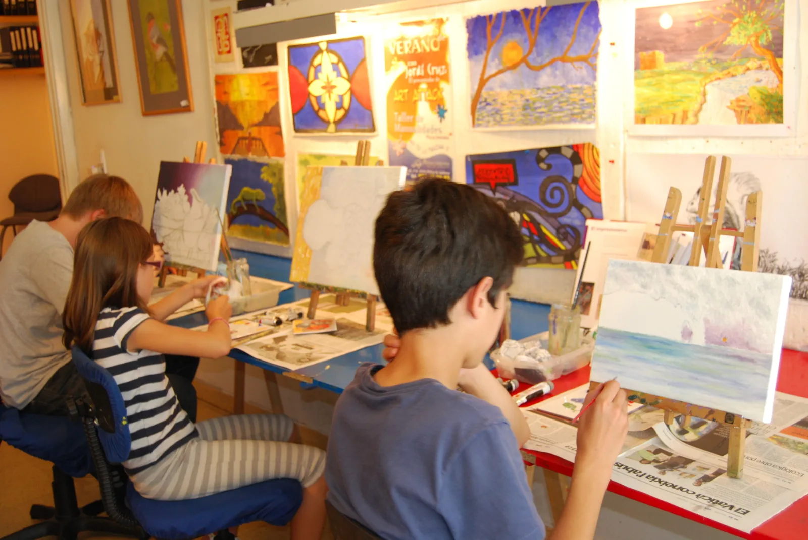 Dibujo y pintura para niños (curso anual, también en inglés)