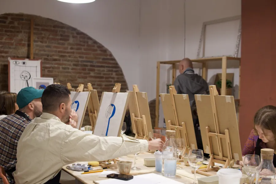 Contentillo: pintura acrílica guiada con vino